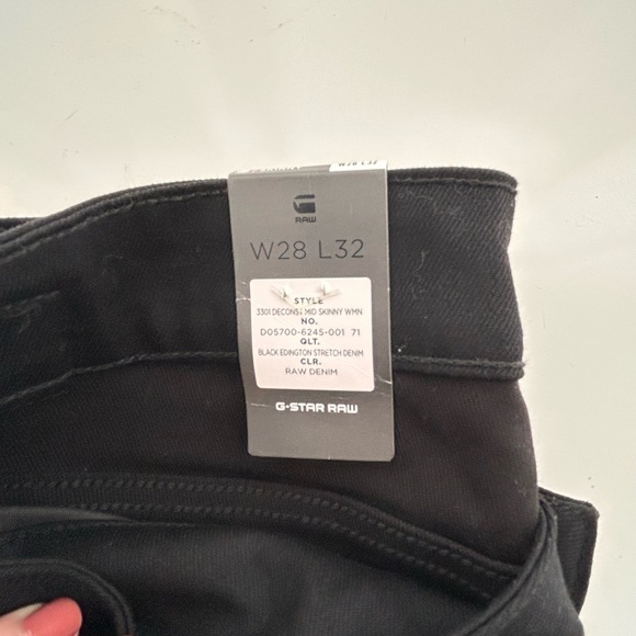 Classic Black Women's Jeans - Picture 7 of 7